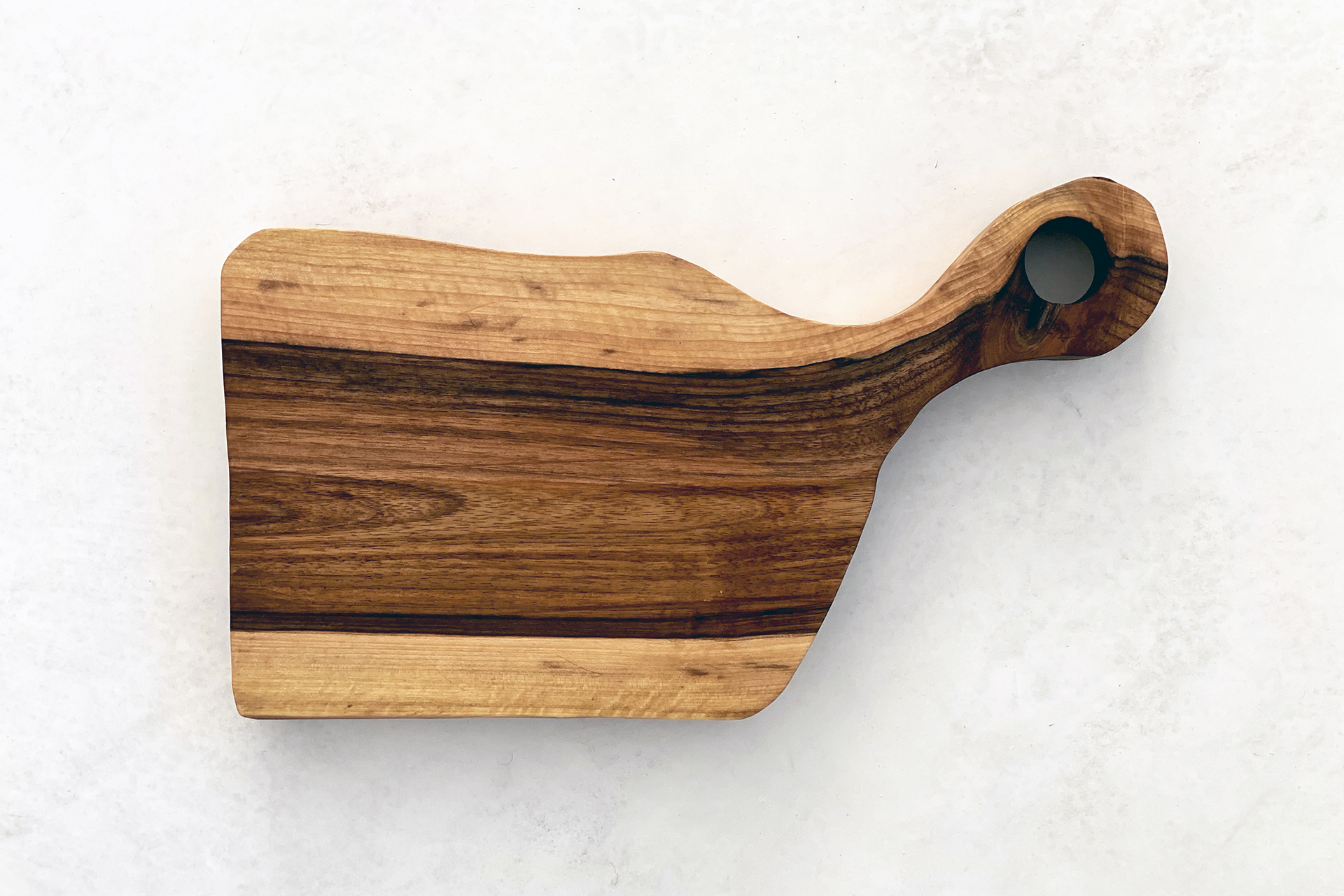 deski do krojenia i serwowania - deska z drewna orzecha włoskiego