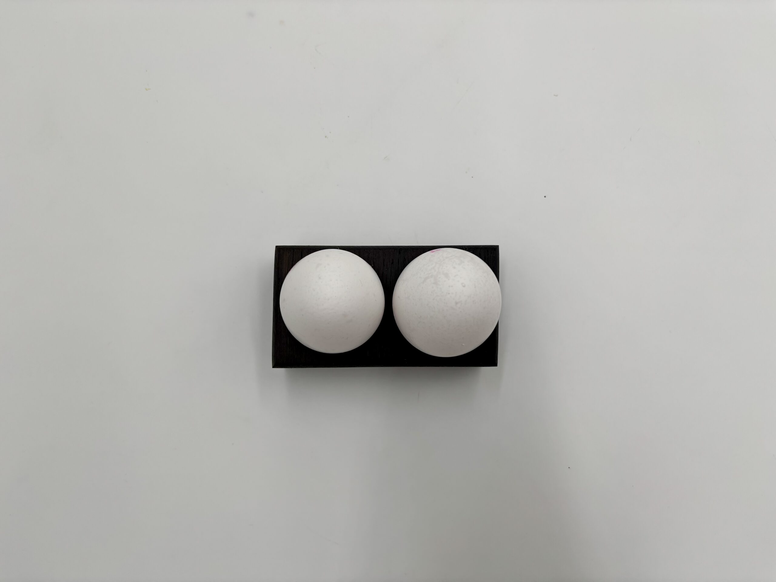 Podstawka na 2 jajka z dębu czarnego - obrazek 4